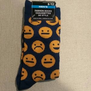 Socks emoji smiley  face  Socks sz 6-12 mens